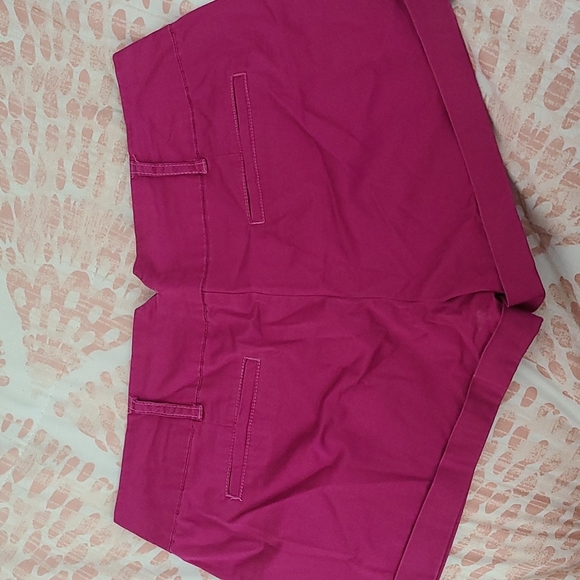 Charlotte Russe Cuffed Shorts - Picture 6 of 6